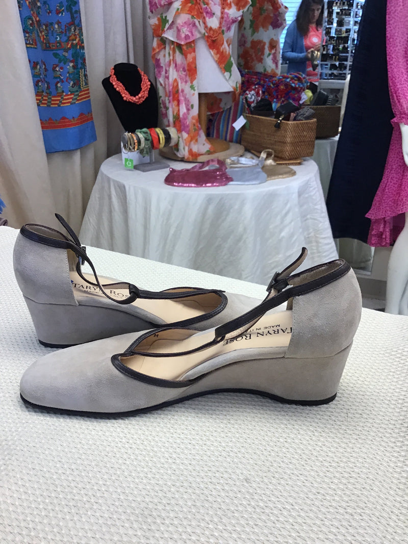 Taryn Rose Size 10 Beige Suede Leather Women's Pumps - Fashion Exchange Consignment