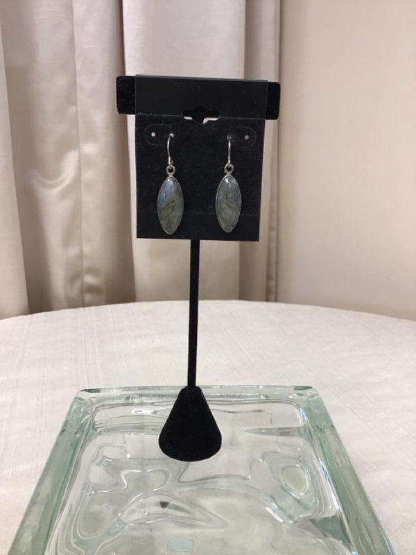 Sterling Silver Green Pierced Earrings - Fashion Exchange Consignment