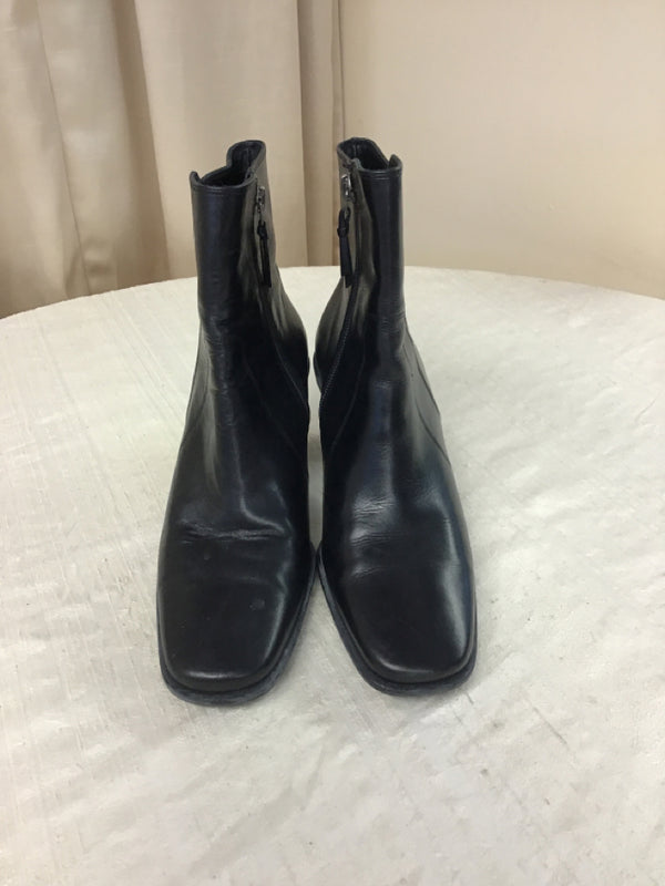 Cole Haan Size 7 Black Leather Short Boots